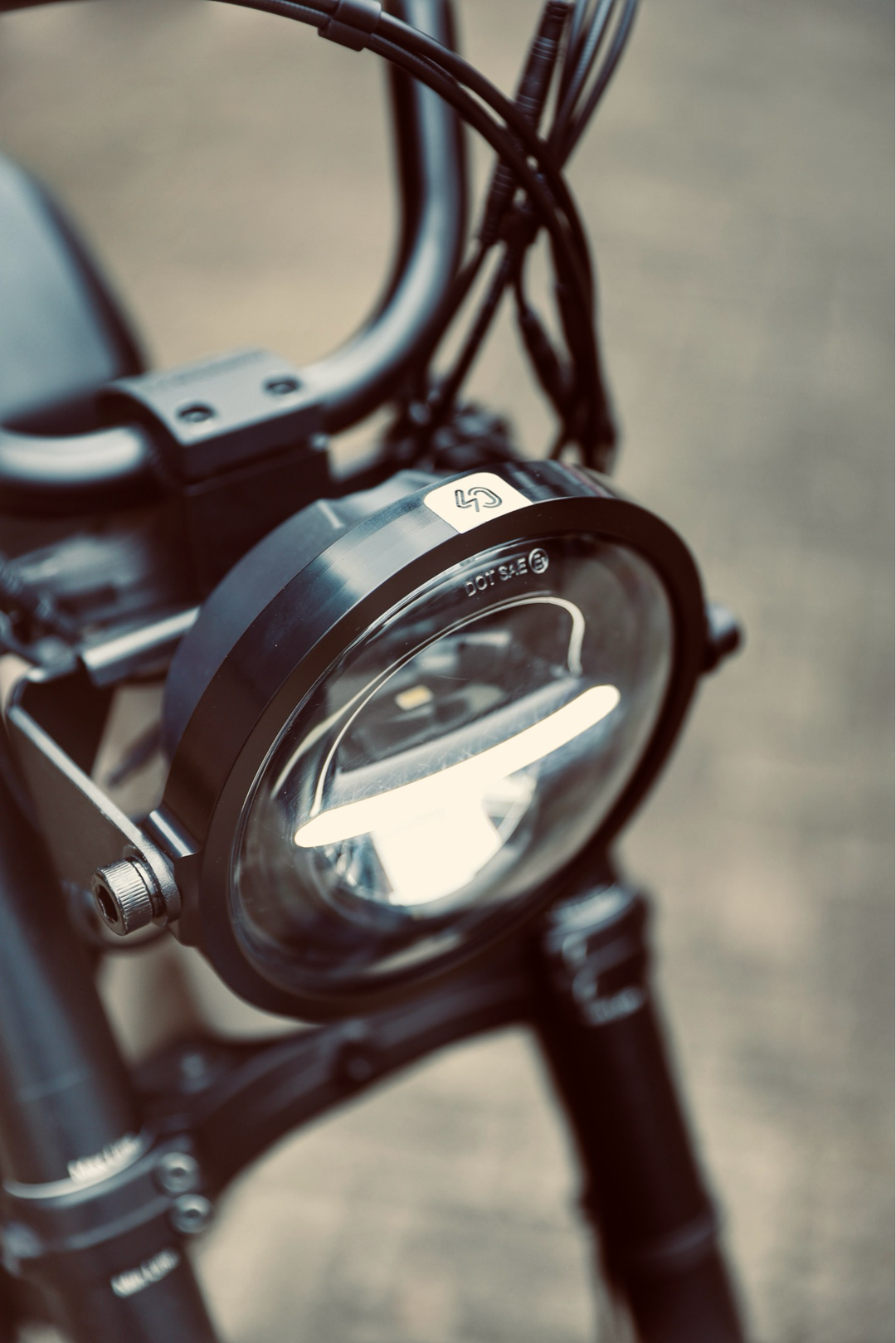 Faro Delantero Forty Customs 5.7