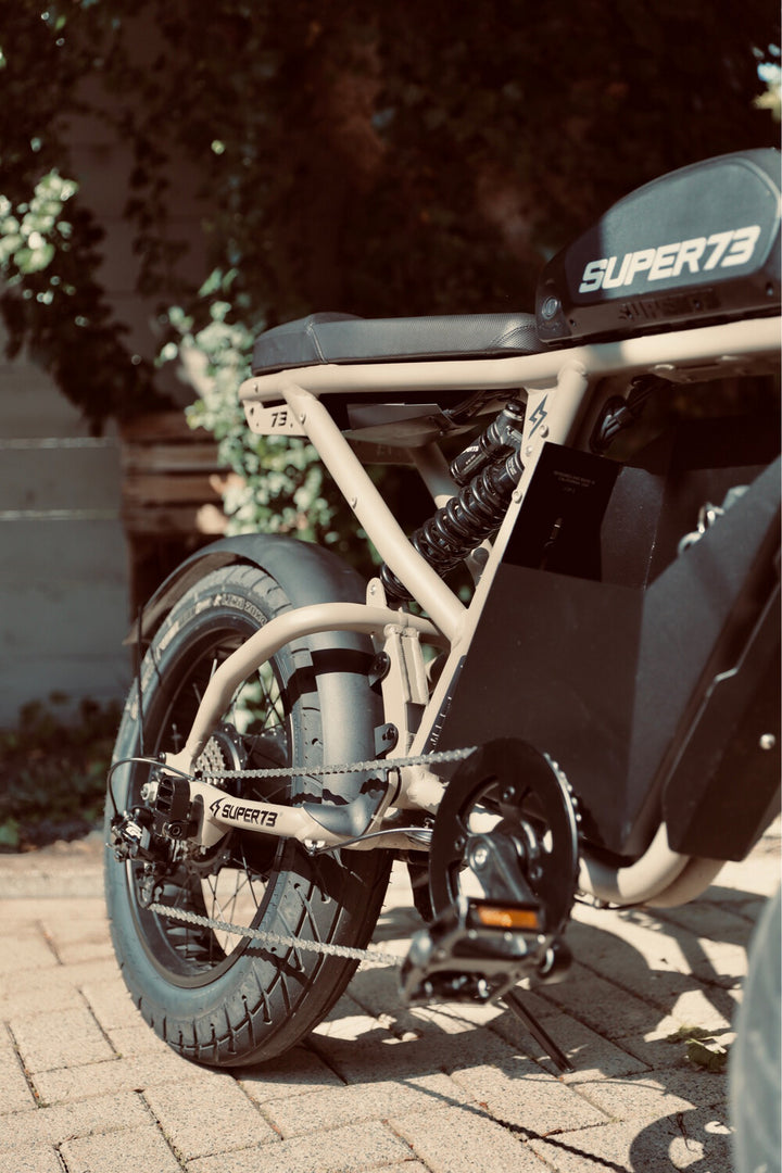 Guardabarros Trasero Talla Completa Super73 | R, RX y R-Adventure con Soporte Piloto